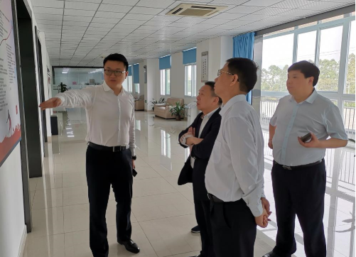 深圳分公司陪同政府園區(qū)對接考察高端數(shù)控機(jī)床投資選址項目，雙方達(dá)成多項合作共識