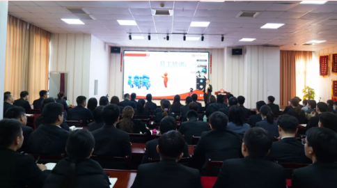 東方龍商務(wù)集團(tuán)開展年終系列培訓(xùn)，為實現(xiàn)2021年目標(biāo)鍛造專業(yè)招商團(tuán)隊