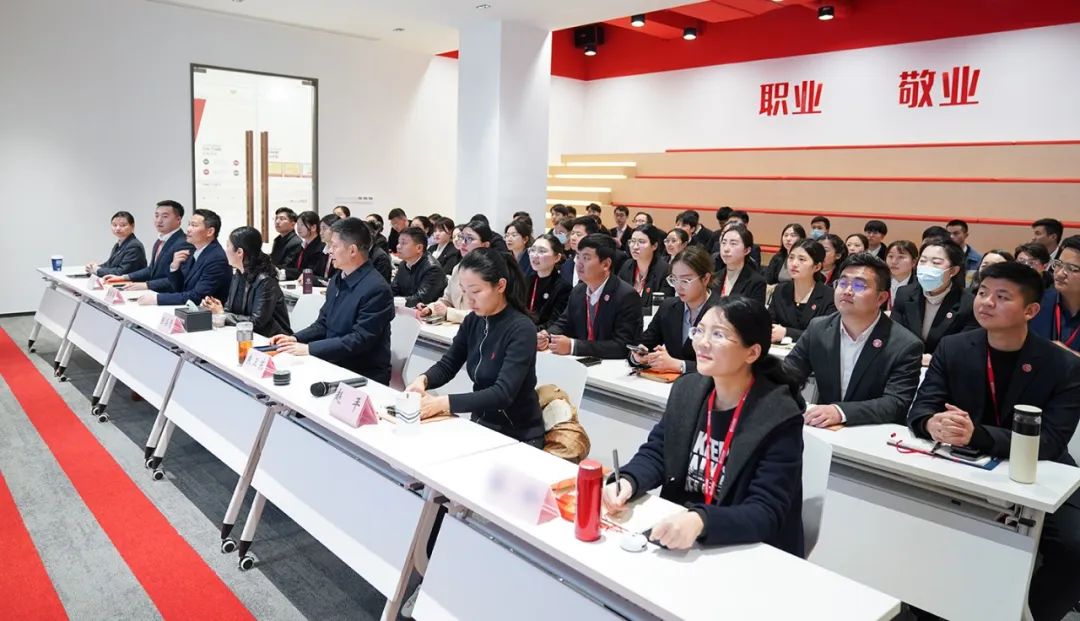 再推動一批項目落地，再塑造一批典型案例，發(fā)出集團招商最強音！3月下旬，集團成功通過34個優(yōu)質(zhì)投資選址項目