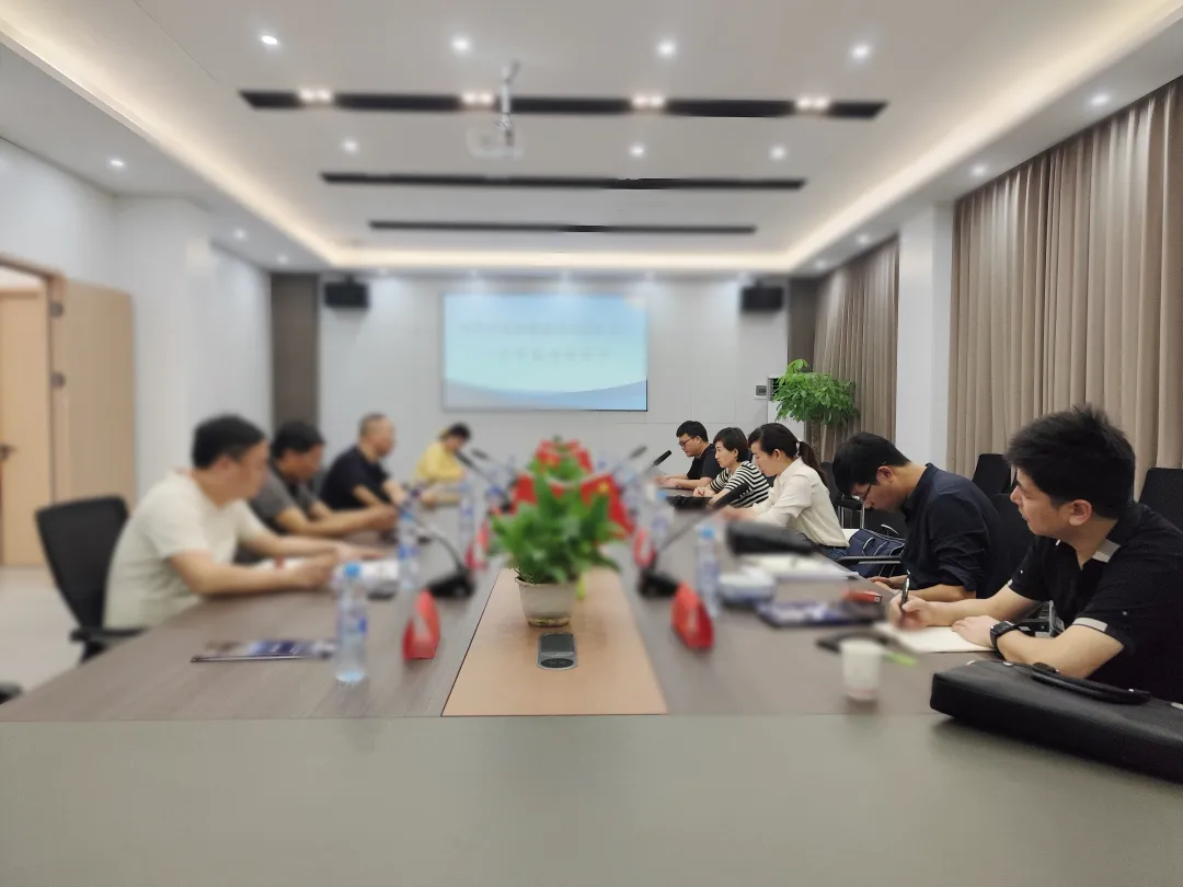 深耕行業(yè)多年，是國內(nèi)多家知名品牌供應(yīng)商！新疆某地方政府實(shí)地對接大型集團(tuán)紡織材料擴(kuò)建投資選址項(xiàng)目