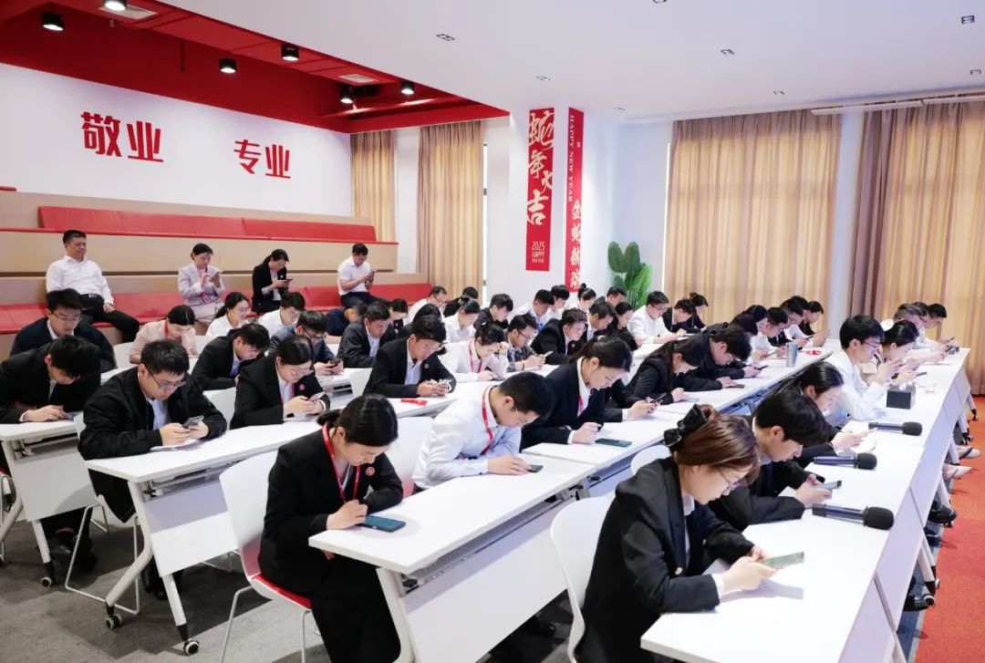上海東方龍商務集團組織《招商知識及業務能力》測評考試，鍛造“精兵強將”招商隊伍！